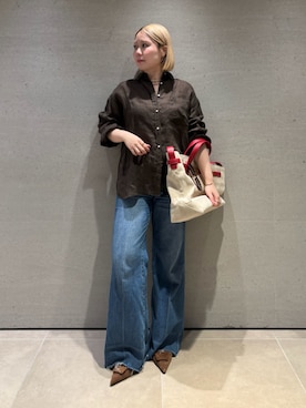 「Mila Owen（ミラオーウェン）の玉縁ポケットセミフレアデニムパンツ（デニムパンツ、ブルー系）」を使った、Mila Owenさんの春コーディネート