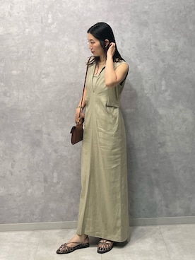 「スリット」｜Mila Owenさん（レディース・158cm）の夏コーディネート