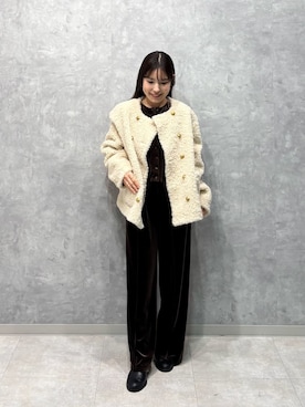 「アイテム（ノーカラージャケット）」を使った、Mila Owenさん（レディース・153cm）の冬コーディネート