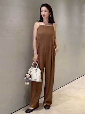 Mila Owenさん（レディース・159cm）の夏コーディネート