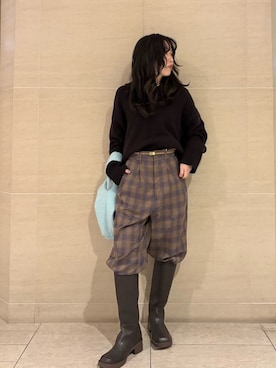 「アイテム（エコバッグ/サブバッグ）」を使った、Mila Owenさん（レディース・155cm）の冬コーディネート