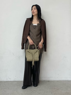 Mila Owenさん（レディース・158cm）の夏コーディネート