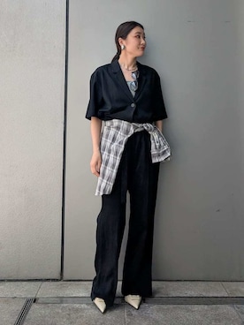 Mila Owenさんのコーディネート