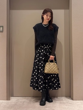 「アイテム（スカート、その他）」を使った、Mila Owenさん（レディース・169cm）の秋コーディネート