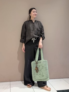 Mila Owenさん（レディース・156cm）の夏コーディネート