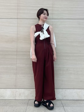 Mila Owenさんのコーディネート