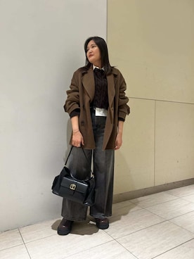 「アイテム（ピーコート）」を使った、Mila Owenさん（レディース・158cm）の秋コーディネート