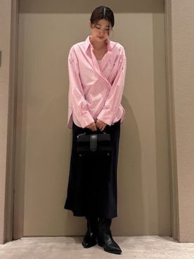 Mila Owenさん(レディース・169cm)の冬コーディネート