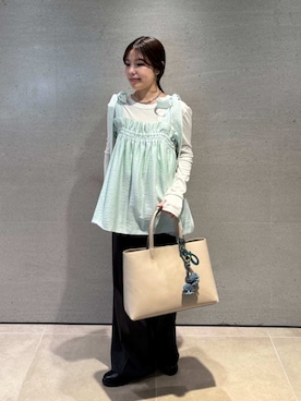 Mila Owenさんのコーディネート