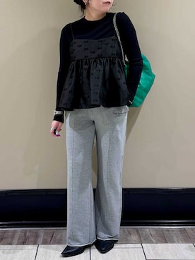 Mila Owenさん（レディース・157cm）の春コーディネート