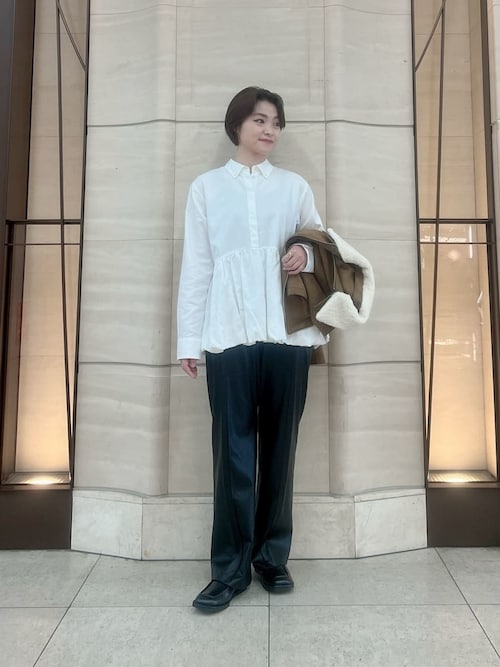 セール】釦ダウン裾バルーンペプラムシャツ（シャツ/ブラウス）｜Mila