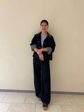 「アイテム（チャーム）」を使った、Mila Owenさん（レディース・158cm）の秋コーディネート