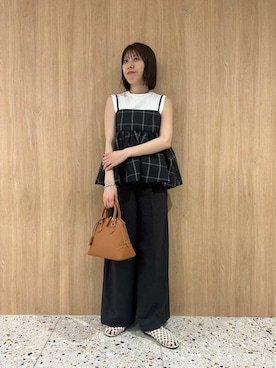 「Mila Owen（ミラオーウェン）のチェックペプラムキャミ×タンクＳＥＴ（キャミソール、ブラック系）」を使った、Mila Owenさんの春コーディネート