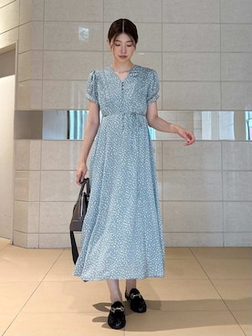「アイテム（イヤリング）」を使った、Mila Owenさん（レディース・169cm）の夏コーディネート