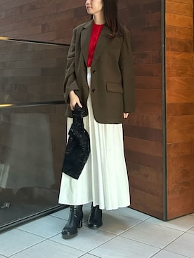 Mila Owenさん（レディース・159cm）の冬コーディネート