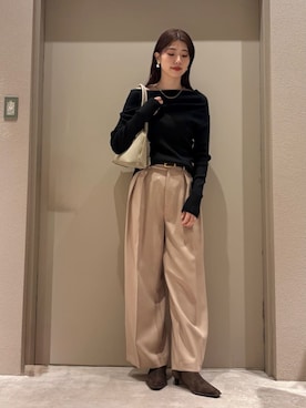 Mila Owenさん（レディース・169cm）の冬コーディネート