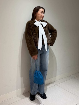 「アイテム（ノーカラージャケット、ブラウン系）」を使った、Mila Owenさん（レディース・155cm）の秋コーディネート