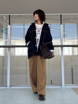 Mila Owenさん（レディース・160cm）の秋コーディネート