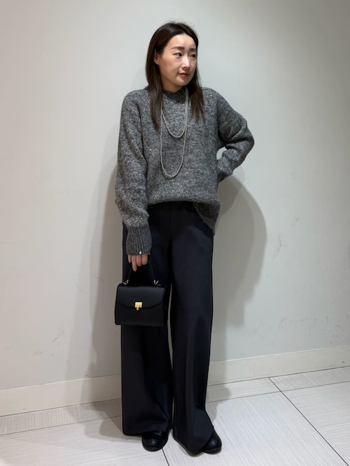 セール】スパンコールVネックシャギーニット（ニット/セーター）｜Mila