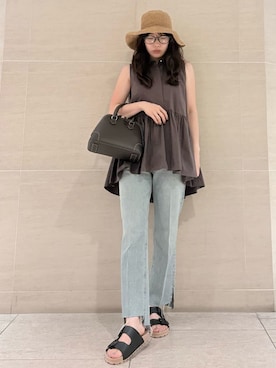 Mila Owenさんのコーディネート