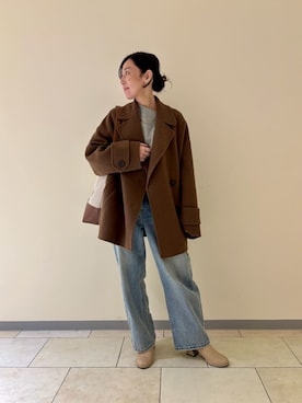 「アイテム（ピーコート）」を使った、Mila Owenさん（レディース・154cm）の秋コーディネート