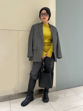 「アイテム（ニットキャップ/ビーニー、グレー系）」を使った、Mila Owenさん（レディース・157cm）の秋コーディネート