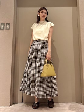 Mila Owenさん（レディース・169cm）の春コーディネート