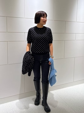 Mila Owenさん（レディース・157cm）の冬コーディネート