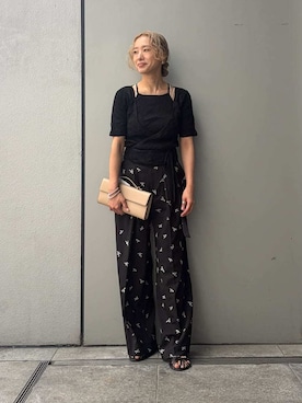 Mila Owenさんのコーディネート