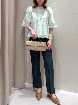 Mila Owenさんのコーディネート
