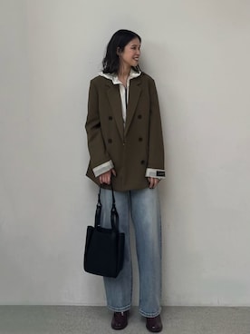 Mila Owenさん（レディース・165cm）の秋コーディネート