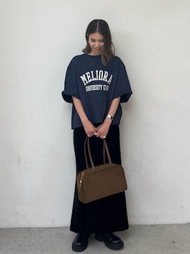 Mila Owenさん（レディース・165cm）の秋コーディネート