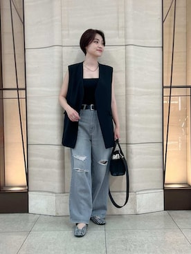 「アイテム（チューブトップ）」を使った、Mila Owenさん（レディース・165cm）の夏コーディネート