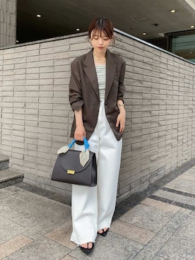 Mila Owenさんのコーディネート