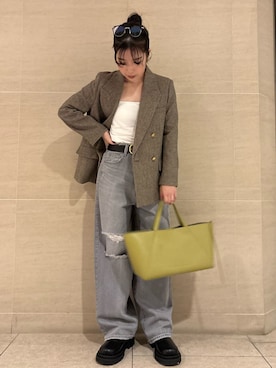 「アイテム（チューブトップ）」を使った、Mila Owenさん（レディース・155cm）の夏コーディネート