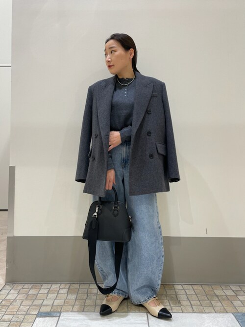 Mila OwenMila Owenさんのテーラードジャケットを使ったコーディネート 