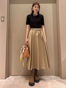 プリーツスカートニットドッキングワンピースを使った人気ファッション