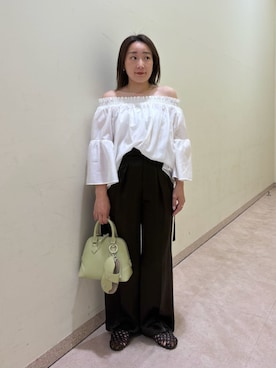 「ボリューム」｜Mila Owenさん（レディース・155cm）の春コーディネート