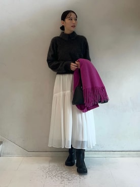 「アイテム（ファッション雑貨、パープル系）」を使った、Mila Owenさん（レディース・158cm）の秋コーディネート