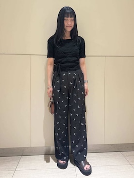 Mila Owenさんのコーディネート