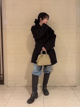 Mila Owenさん（レディース・155cm）の冬コーディネート