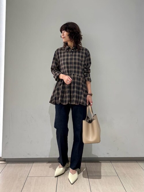 釦ダウン裾バルーンペプラムシャツ（シャツ/ブラウス）｜Mila Owen  