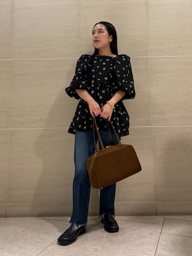 「撥水」｜「アイテム（デニムパンツ）」を使った、Mila Owenさん（レディース・151cm）の秋コーディネート