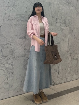 Mila Owenさんのコーディネート