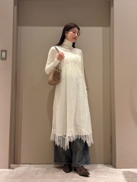 Mila Owenさん(レディース・169cm)の冬コーディネート