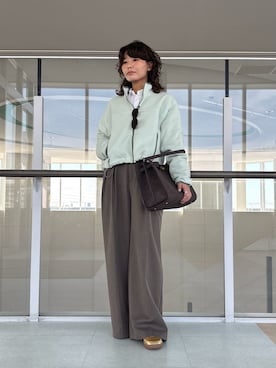 Mila Owenさん（レディース・160cm）の秋コーディネート