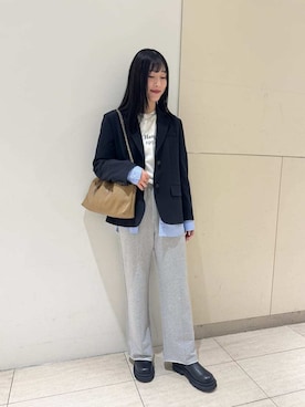 Mila Owenさん（レディース・163cm）の春コーディネート