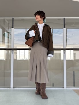 「アイテム（その他ヘアアクセサリー）」を使った、Mila Owenさん（レディース・160cm）の秋コーディネート