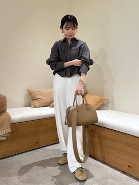 「アイテム（モカシン/デッキシューズ）」を使った、Mila Owenさん（レディース・160cm）の夏コーディネート