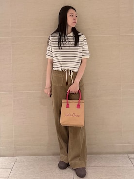 「ストレートパンツ」｜Mila Owenさん（レディース・160cm）の夏コーディネート
